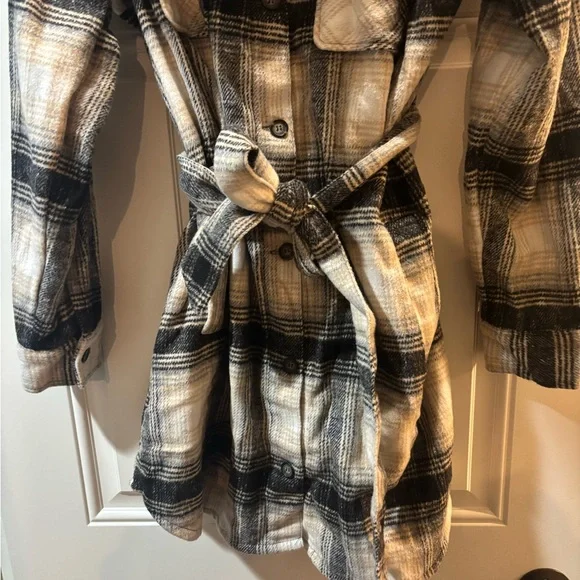 NWT Plaid Outerwear Jacket - Picture 5 of 9